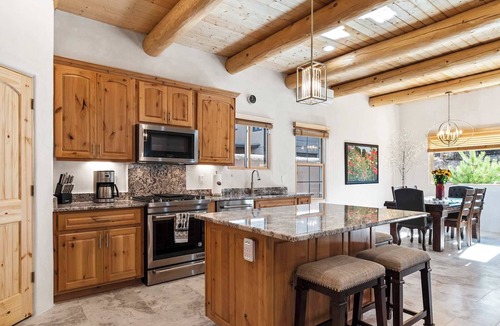 Northeast Santa Fe House | Spacious Family Home, Walk to Plaza and Fort Marcy