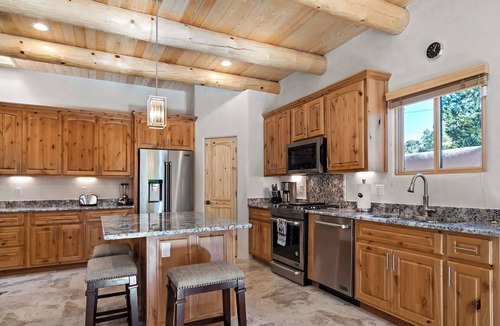 Northeast Santa Fe House | Spacious Family Home, Walk to Plaza and Fort Marcy