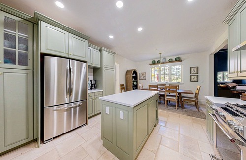 Cordillera House | Spacious home w/private hot tub, modern kitchen, grill & great location