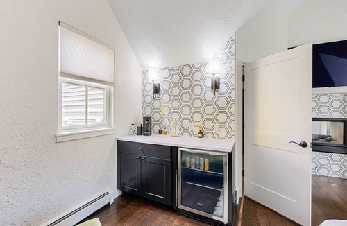 Cordillera House | Spacious home w/private hot tub, modern kitchen, grill & great location