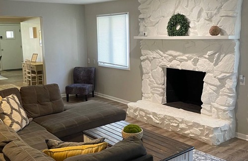 Seven Hills House | Spacious house in central location!