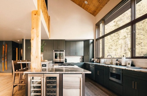 Keystone House | Spacious Lodge with Sauna, Hot Tub & Alpine Recovery Room