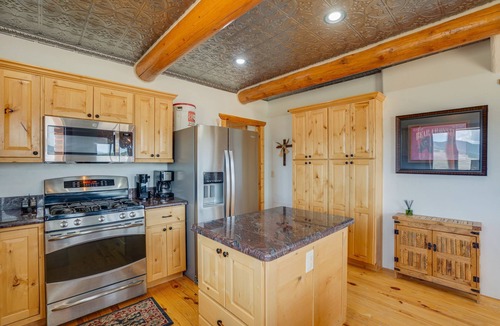 Angel Fire House | Spacious lodge with stunning Moreno Valley views