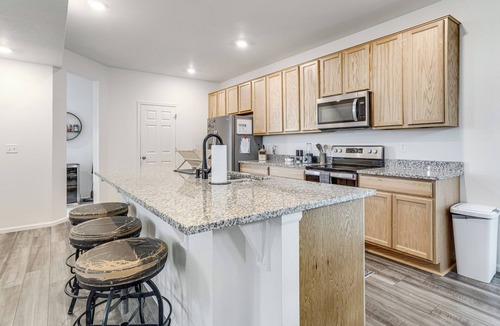 Aurora House | Spacious & Modern! New Home Near Gaylord Rockies