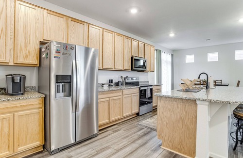 Aurora Cottage | Spacious & Modern! New Home Near Gaylord Rockies