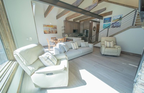 Lakeside Village House | Spacious Modern Townhome | Lake & Summer Fun