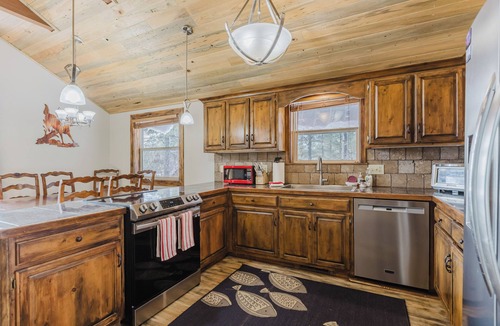 Pagosa Springs House | Spacious Mountain Escape w/Deck, Hot Tub, Views & Room for 12