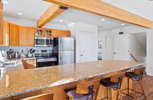 Angel Fire House | Spacious Mountain Chalet | Pet Friendly | Fireplace | Billiard Table | Royal Retreat