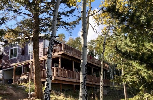 Shadow Mountain House | Spacious Mountain Retreat - Nature, Solitude and Views!