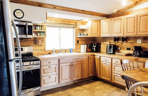 Weikert Cabin | Spacious + Rustic Cabin Near Penns Creek