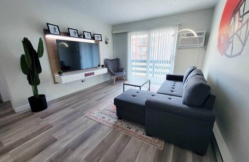 Canton Apartment | Spacious Upgraded Private HOF Apt - 7 minute walk