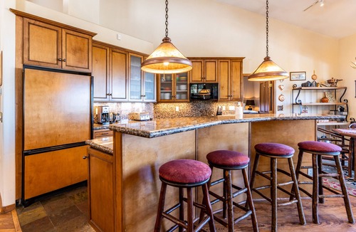 Woodmoor House | Spacious w/Big Mountain Views/HotTub/Pool Table!