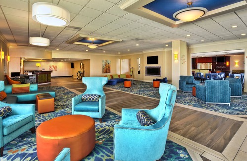 Fairlawn Hotel | Spark by Hilton Akron Fairlawn