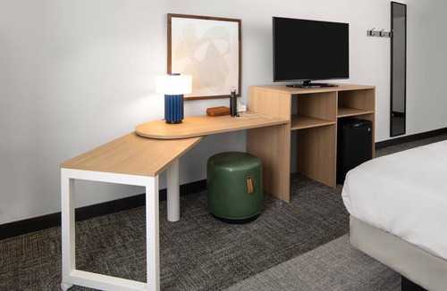 Parker Hotel | Spark by Hilton Parker Denver SE