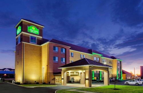 Plainfield Hotel | Spark by Hilton Plainfield Indianapolis Airport