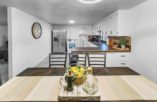 Grand Junction House | Sparn Mountain Pet-Friendly 3BR Workspace