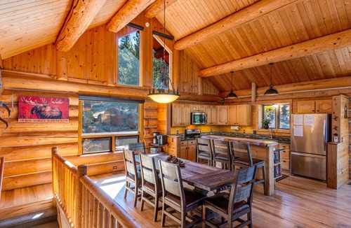 Carriage Hills House | Spectacular Mountain Views! 4Bed 4Ba; Hot Tub; 1+ Acre; Minutes to RMNP!