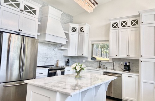 Eucha House | “Spectacular Waterfront Luxury w/dock Grand Lake!