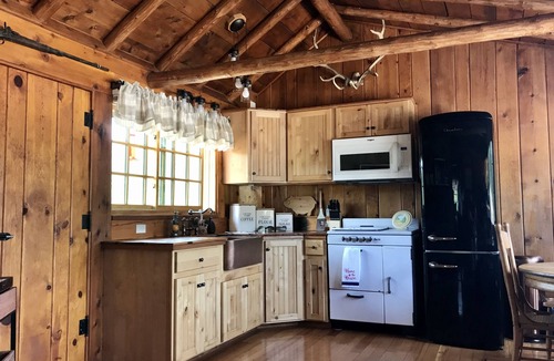 Allenspark Cabin | Spring get away near RMNP-Estes Park discounts available. Pet Friendly