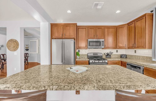 Reno House | Spring Haven/5TVs/Sleeps 13/8beds