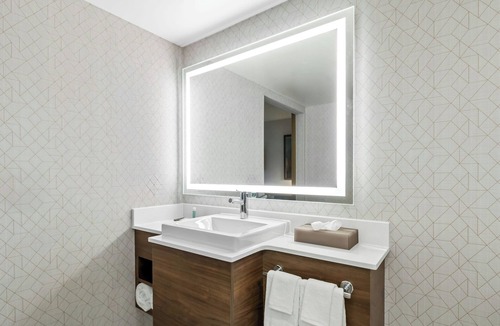 Coraopolis Hotel | Springhill Suites Pittsburgh Airport
