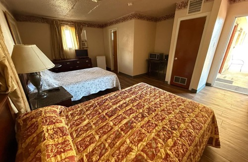 Colorado Springs Hotel | Springs Inn by Capital O I 25