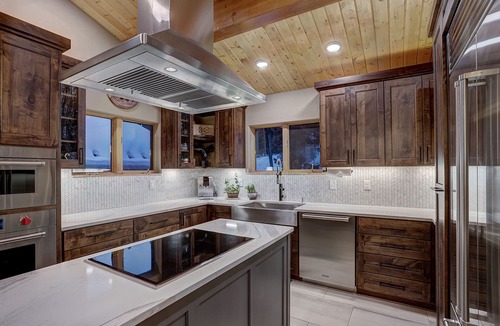 Blue River House | Spruce Creek Lodge- 5 min to Downtown Breck!