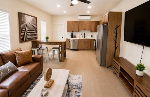 Cheyenne Apartment | Spurs & Serenity on 23rd st