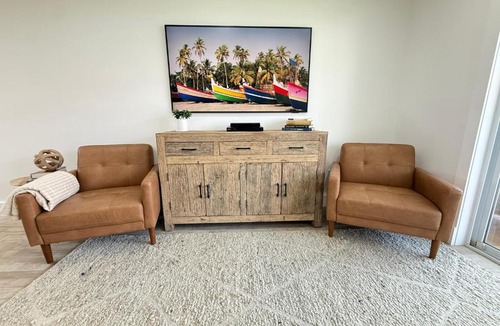 Crescent Beach Apartment | St Augustine, Beachside retreat 2BR 2BA w pool