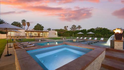 Bermuda Dunes Villa | Starlight Estate by AvantStay