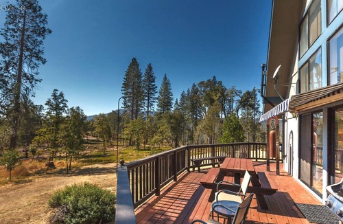 Mariposa Ski Chalet | Starlit Chalet on Yosemite's Doorstep—3,800' High — Silent! Secluded!! Stars!!!