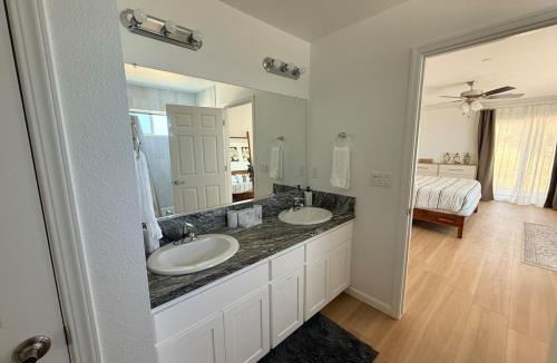 Mariposa Villa | Starry Yosemite Villa - Gym & Sauna