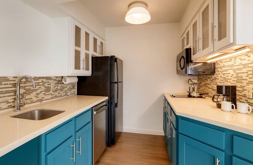San Jose Hotel | Stay In great Shape! Pet Friendly Suite with Free Daily Breakfast