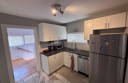 Berkeley House | Stay in history-cozy home near Tennyson