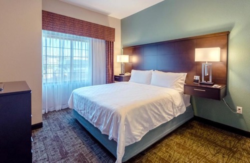 Webster Hotel | Staybridge Suites Houston-NASA Clear Lake by IHG