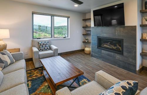 Steamboat Springs Apartment | Steamboat Springs Apt w/Views, 15 Mi to Skiing!
