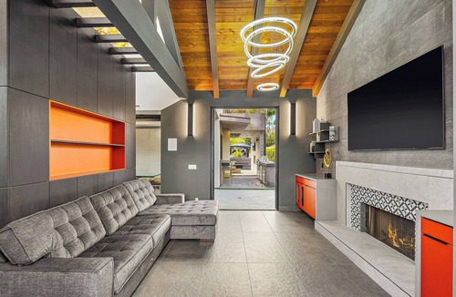 Encino House | Stella Maris Estate: Luxury Modern Getaway w/Pool, Jacuzzi, Basketball/Tennis Ct