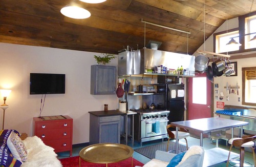 Silverton House | Stellar Cottage in Downtown Silverton