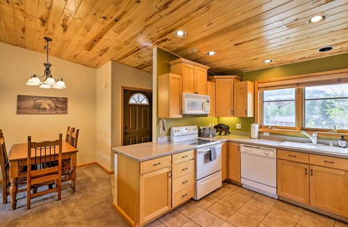 Grand Lake Condo | Steps to Grand Lake: Condo w/Deck & Mtn Views
