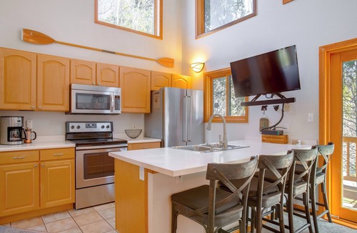 Grand Lake Condo | Steps to Grand Lake: New Deck at The Innlet Condo
