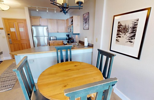 River Run Condo | Steps to Keystone Weddings, Gondola, Dining! 3 Hot Tubs, Pool, Elevator