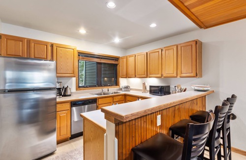 Telluride Condo | Steps to the River Trail and a Block from the Gondola!