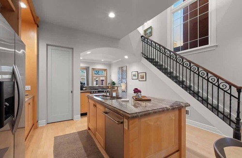 Five Points House | Stout Street 2 BDR at Curtis Park