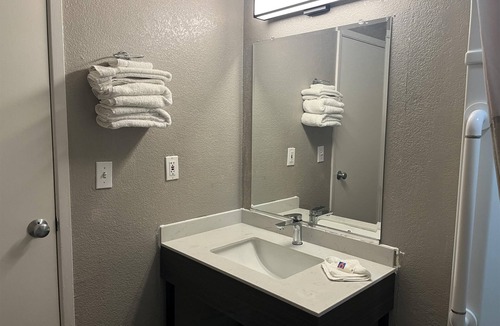 Grants Hotel | Studio 6 – Grants, Nm