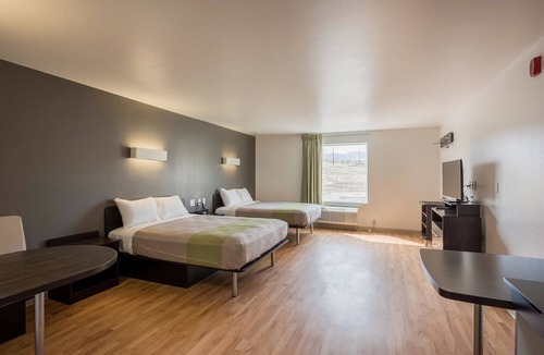 Sparks Hotel | Studio 6 Mccarran, NV - Sparks - Tahoe - Reno Industrial Center