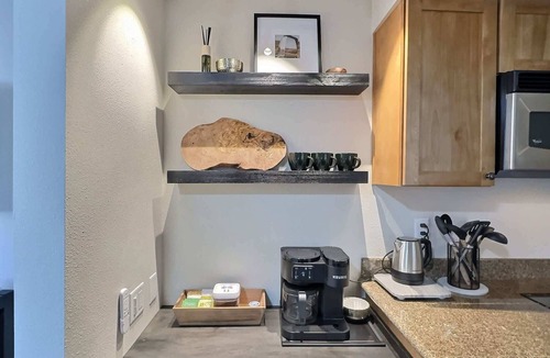 Mount Crested Butte Condo | Studio near Crested Butte slopes, pool & hot tub