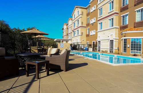 Milpitas Apartment | Studio Near Downtown. Free Breakfast. Outdoor Pool & Hot Tub.