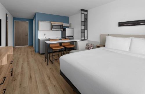 Englewood Hotel | StudioRes by Marriott Denver Tech Center
