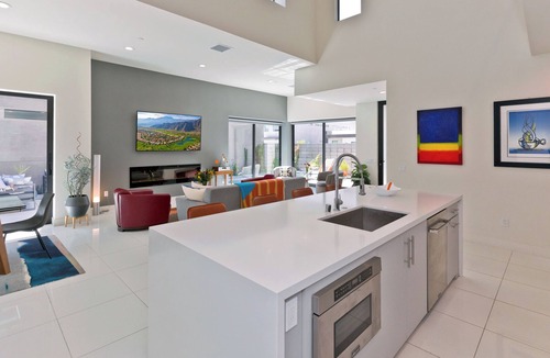 Baristo House | Stunning 3-bedroom, 3.5-bath Palm Springs Home with Pool/Spa and Mountain Views