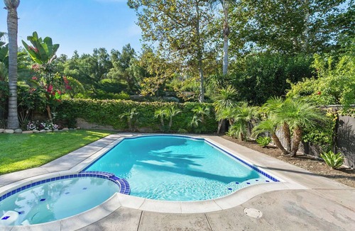 Aliso Viejo House | Stunning 4-Bedroom Pool House in lovely Aliso Viejo close to beach-